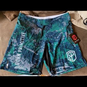 American Defender Shorts 2.0 (Grunge Camo)